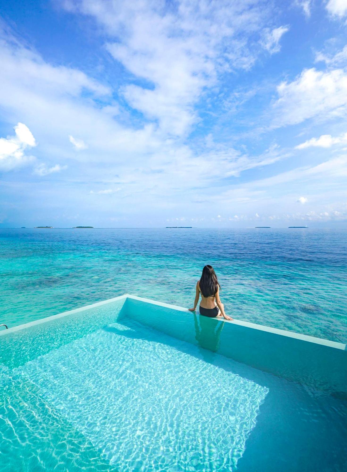 Dusit Thani Maldives - 50 Percent Discount On Transfers For Until 20 Dec 2025 5*